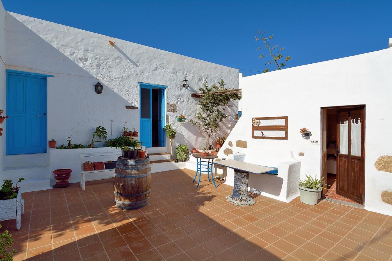 Bajo El Volcan Rural Villa Canaria Montana Blanca Kültér fotó