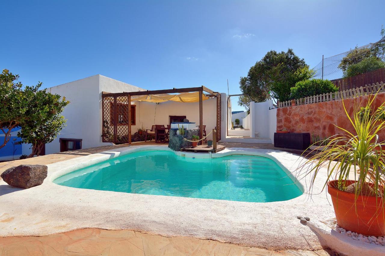 Bajo El Volcan Rural Villa Canaria Montana Blanca Kültér fotó